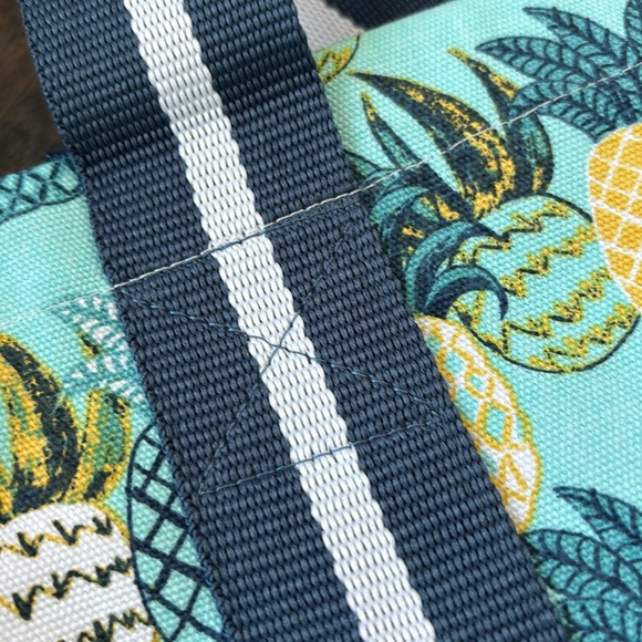 Salt Life Pineapple Paradise Heavyweight Cotton Canvas Beach Tote Bag,Aruba Blue - Picture 3 of 11
